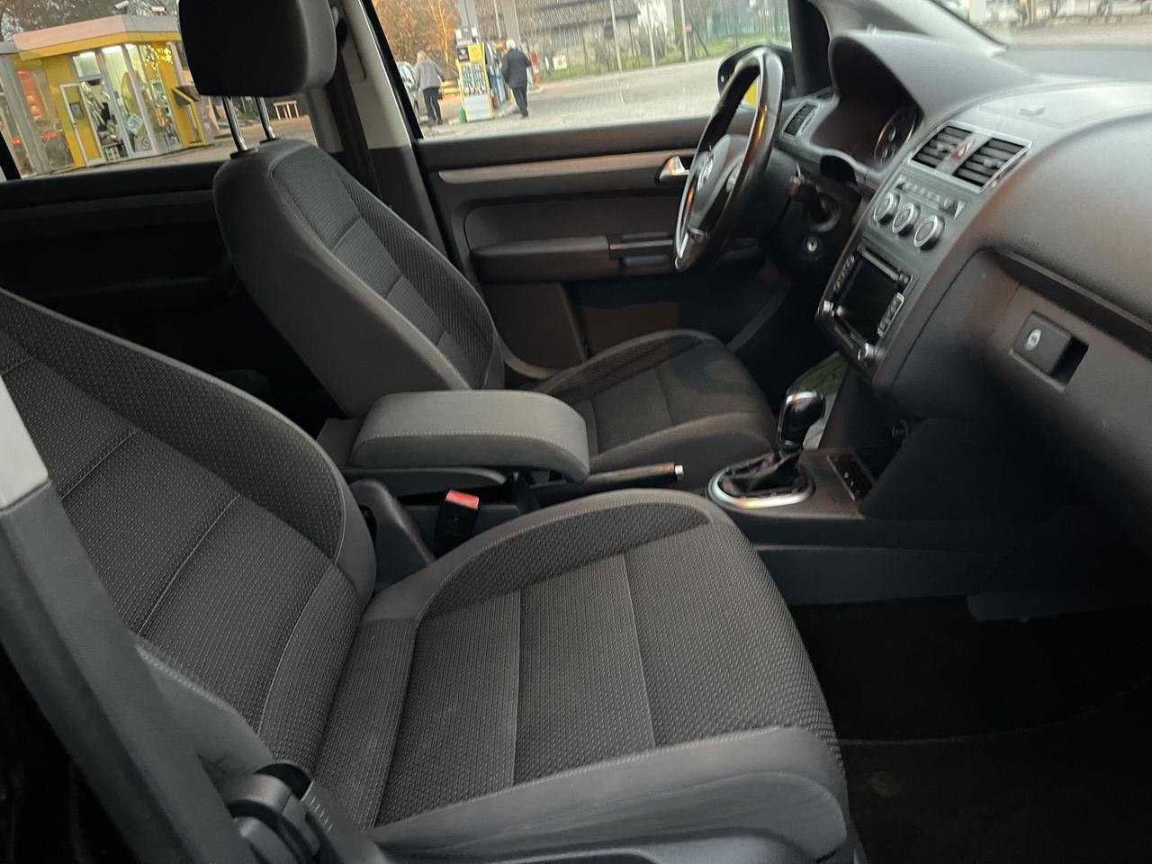 Volkswagen Touran Business 1.4 DSG Highline EcoFuel