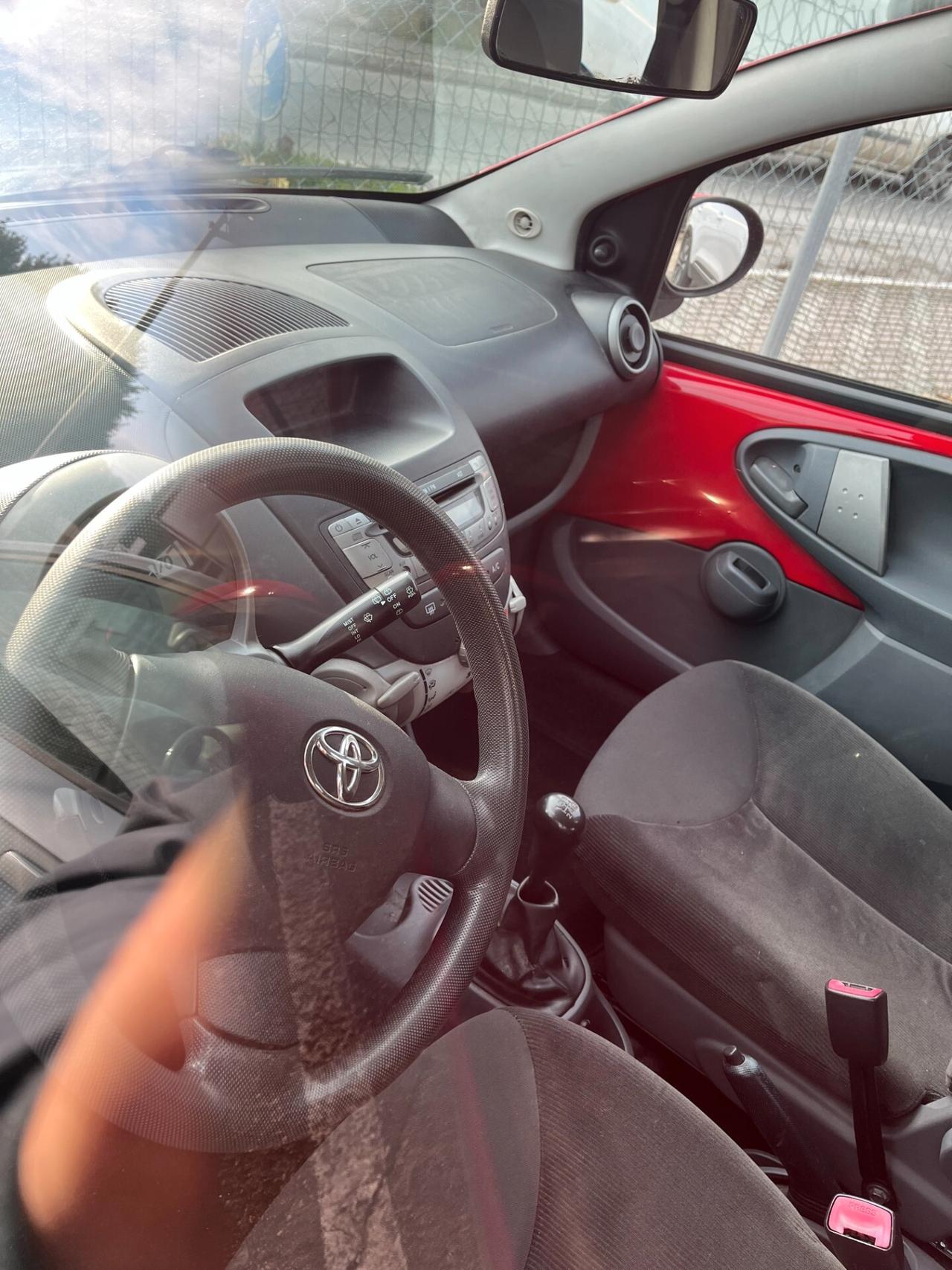 Toyota Aygo 1.0 12V VVT-i 5 porte