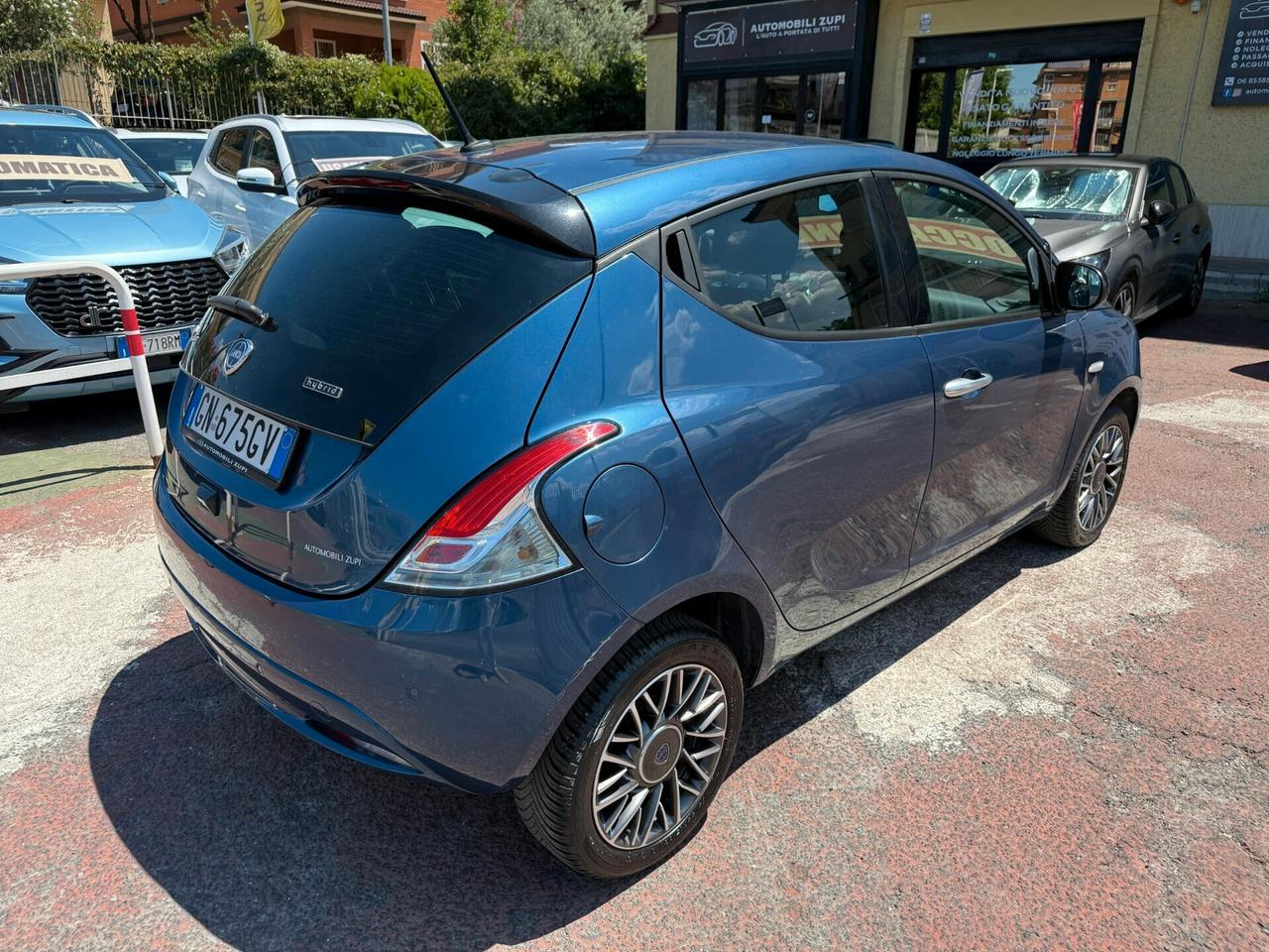 Lancia Ypsilon Hybrid 70cv *CARPLAY