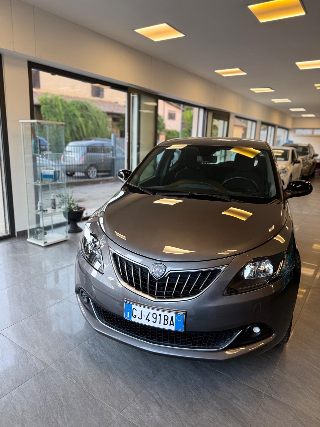Lancia Ypsilon 1.0 FireFly 5 porte S&S Hybrid Ecochic Gold