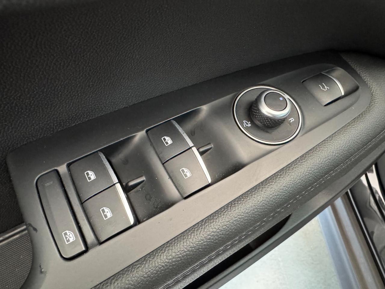 Alfa Romeo Stelvio 2.2 TD190CV Q4 Total Black-2021