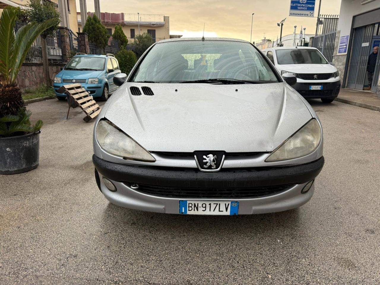 Peugeot 206 1.1 5p. XT