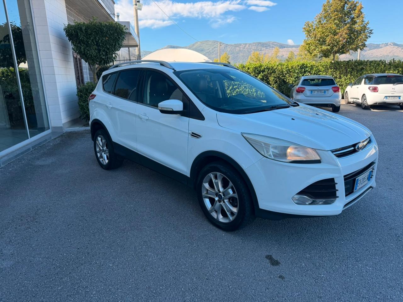 Ford Kuga 2.0 TDCI 140 CV 4WD Titanium