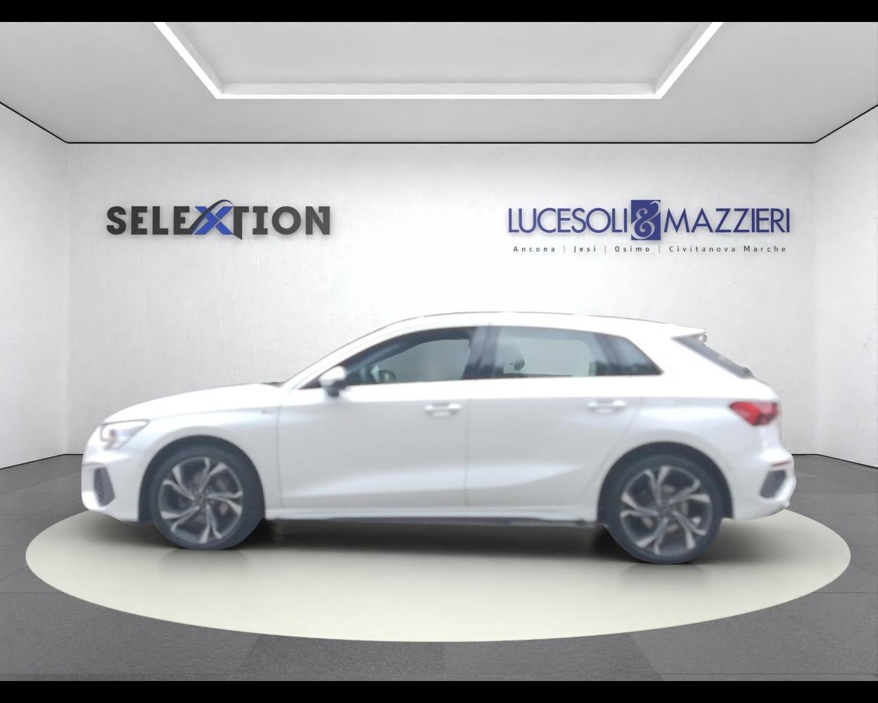 AUDI A3 4ª serie - A3 SPB 30 g-tron S tronic S line edition
