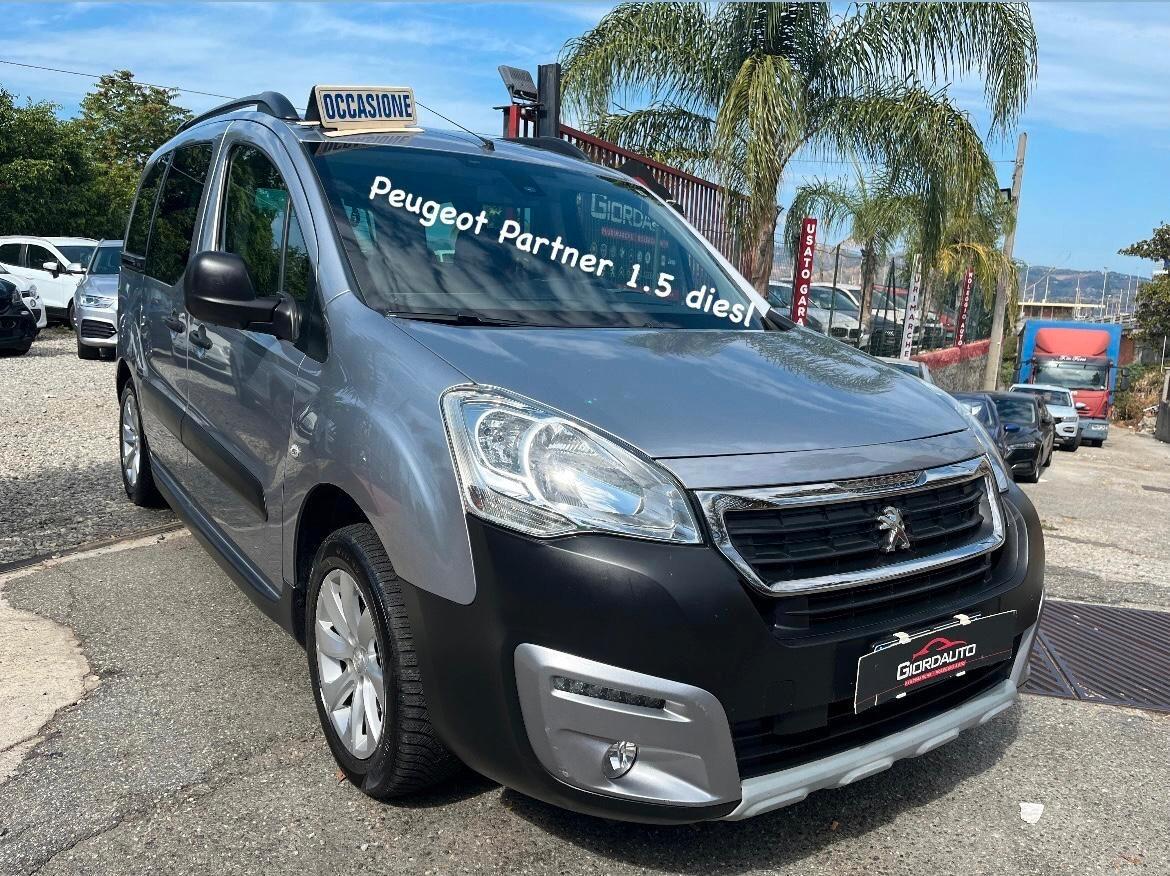 Peugeot Partner Tepee BlueHDi 100 ETG6 S&S Active N .B GANCIO DI TRAINO OMOLOGATO
