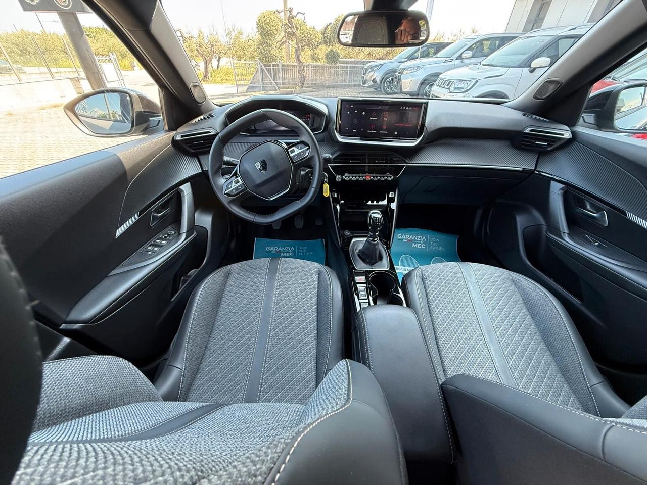 Peugeot 2008 PureTech 100 S&S Allure - ok neopatentati -