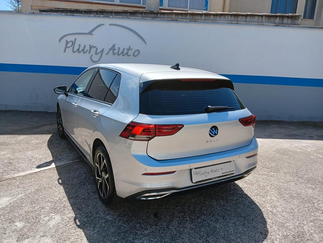 Volkswagen Golf 1.0 TSI 115 CV 5p. Business BlueMotion Technology