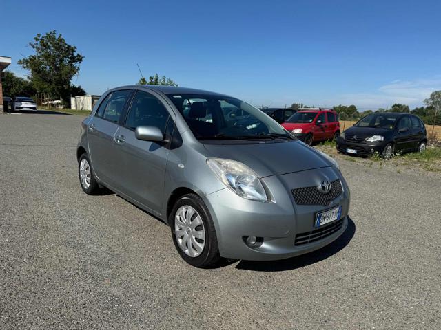 TOYOTA Yaris 1.3 5 porte M-MT Sol