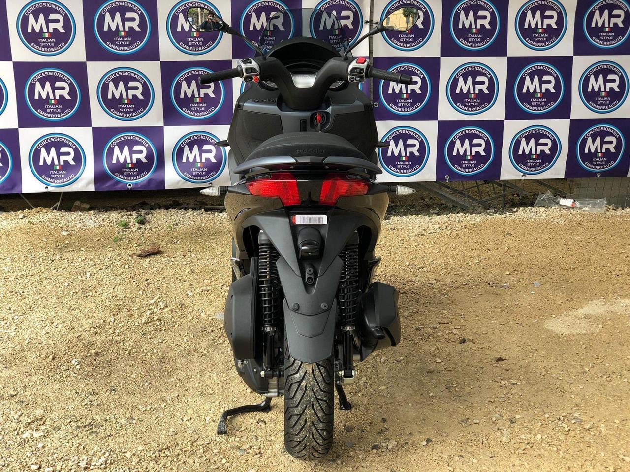 Piaggio MP3 300 NUOVO