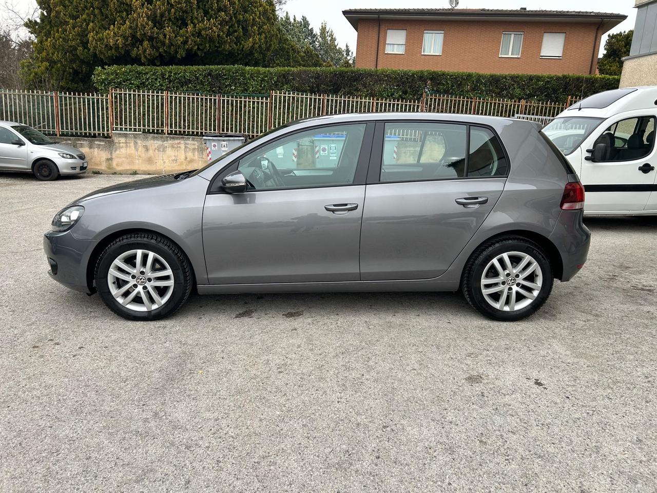 Volkswagen Golf 1.6 TDI DPF 5p. Highline