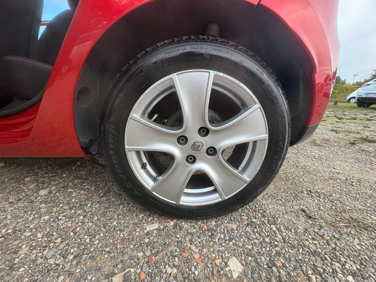 Renault Clio 1.2 75CV 5 porte 2013 SOLO 109.000 KM