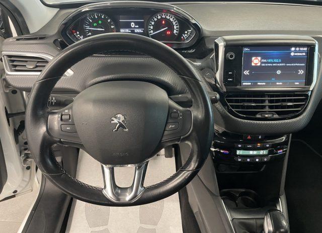 PEUGEOT 208 1.2 82 CV Allure