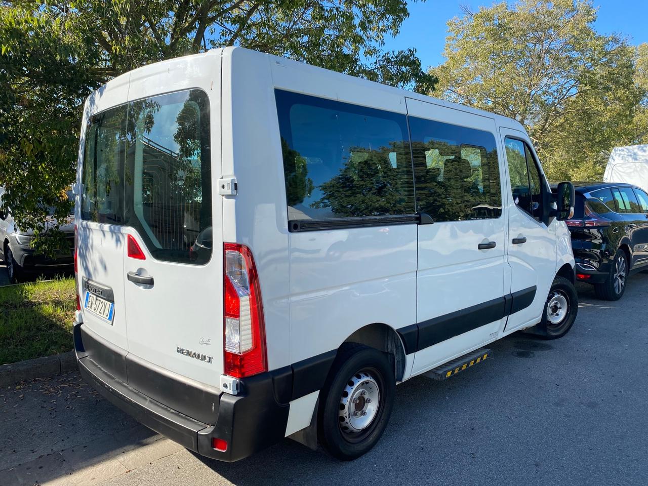 Renault Master T33 2.3 dCi/100 PM-TM Combi E5 9 posti con pedana laterale