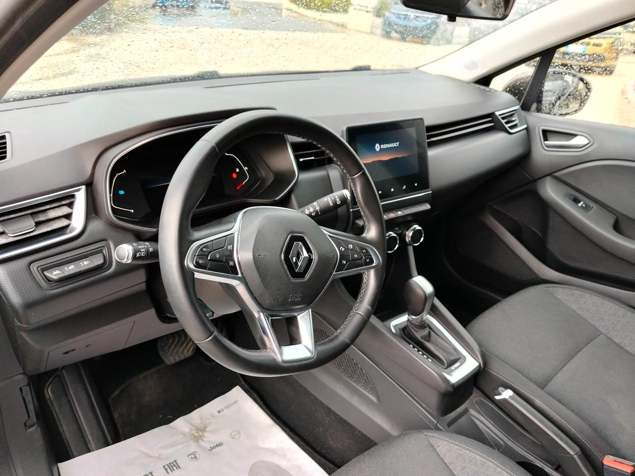 Renault Clio Full Hybrid E-Tech 140 CV 5 porte Intens