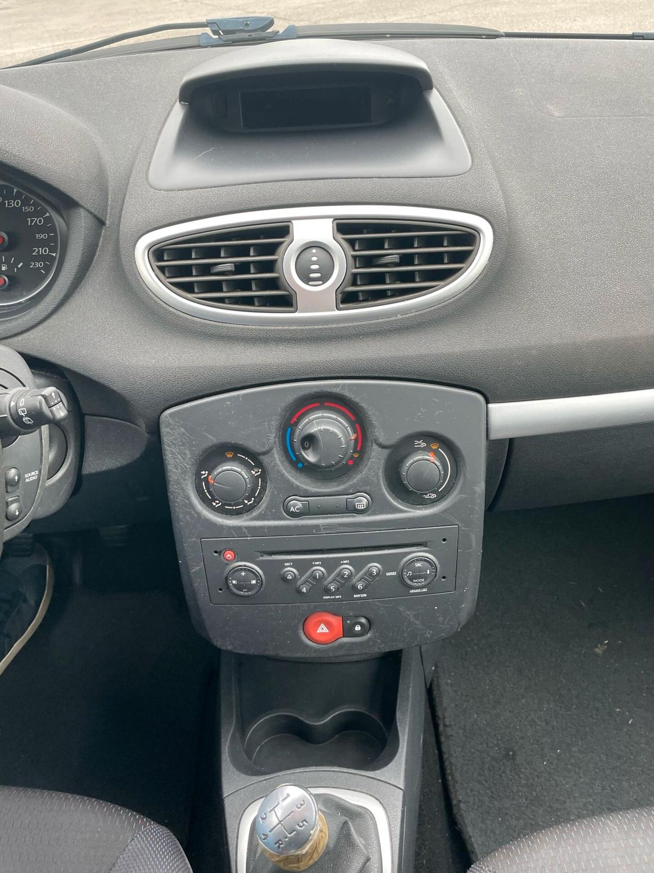 Renault Clio 1.2 16V 5 porte Confort