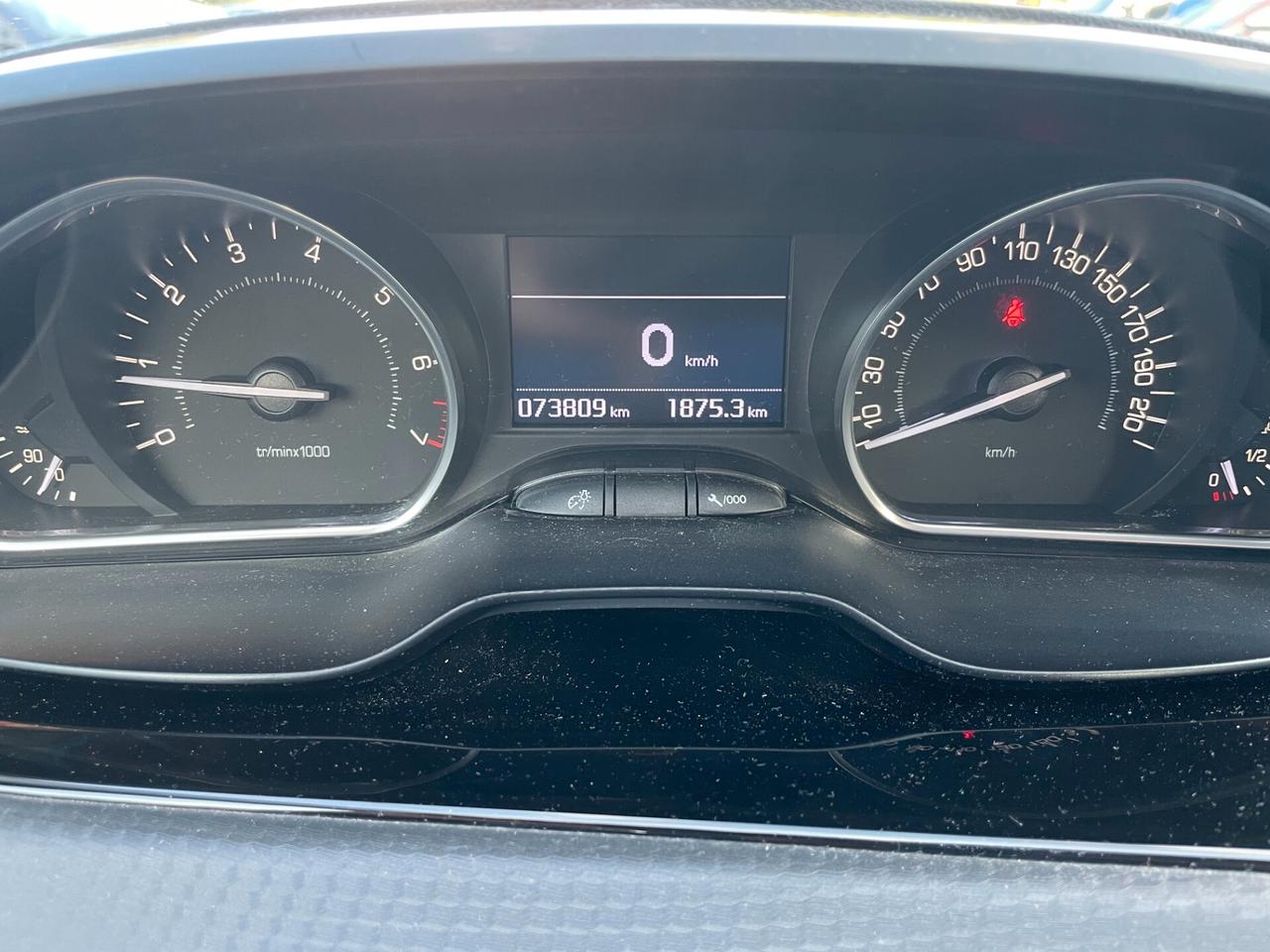 Peugeot 208 PureTech 82 5 porte Allure X NEOPATENTATI