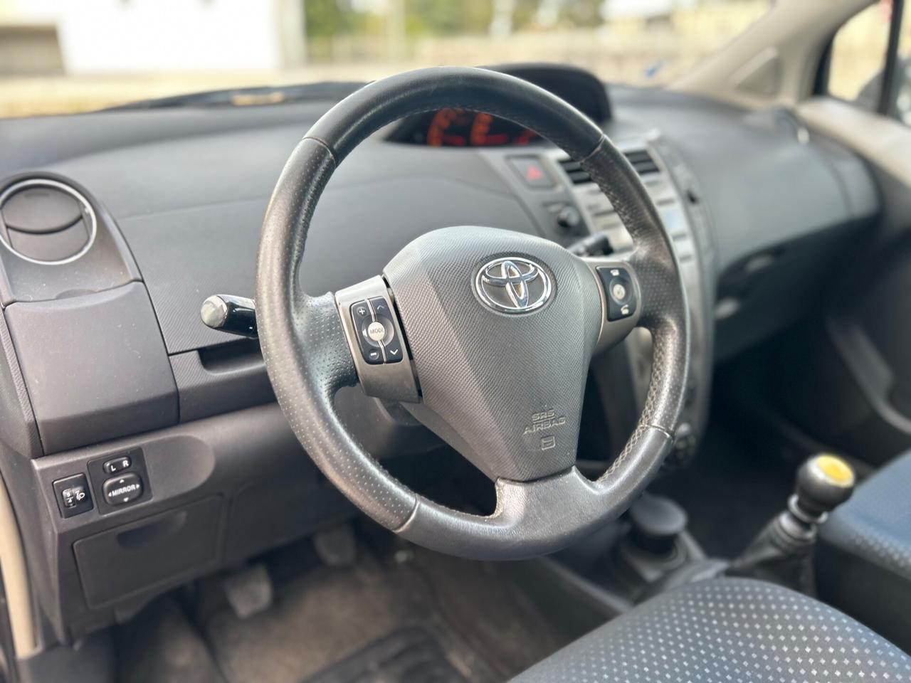Toyota Yaris 1.4 D-4D DPF 5 porte Sol