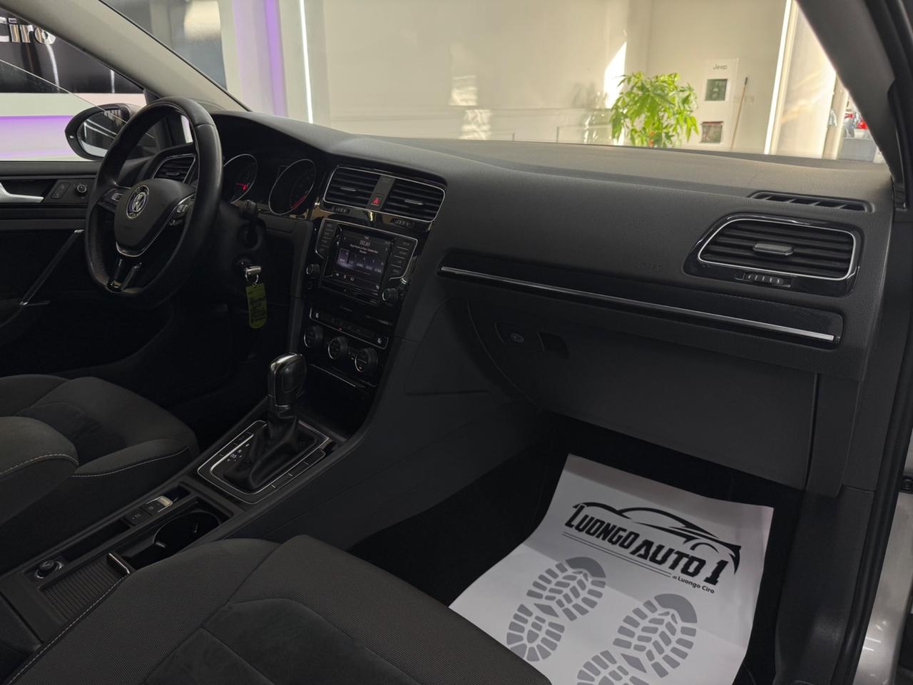 Volkswagen Golf 1.6 TDI DSG Highline BlueMotion Technology