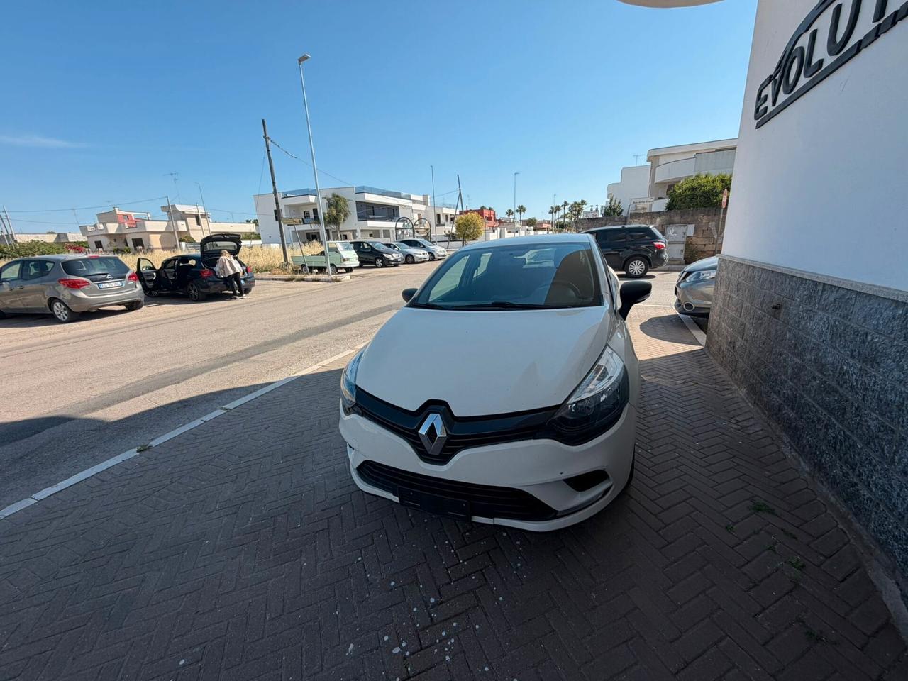 Renault Clio dCi 8V 75 CV 5 porte Moschino Intens
