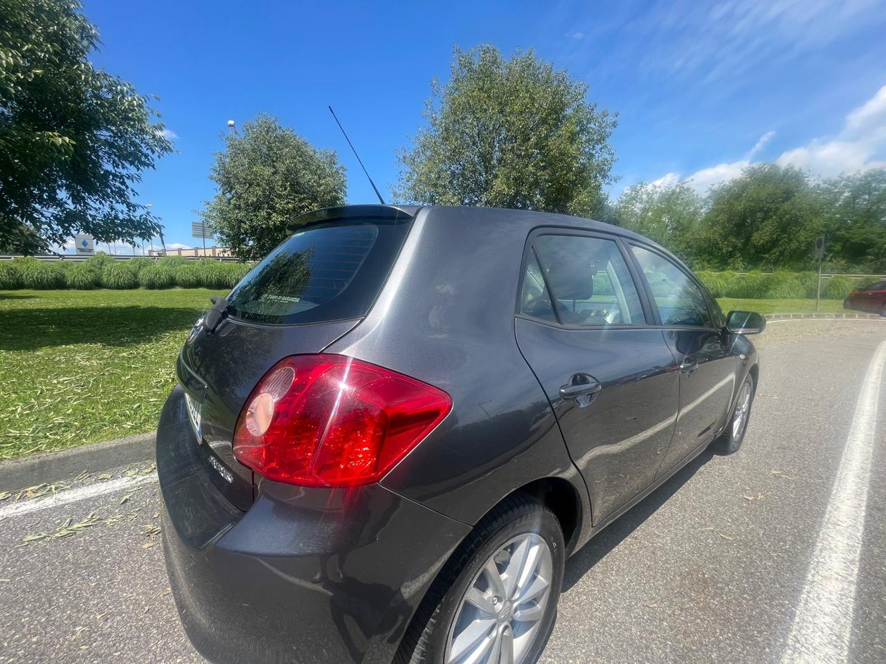 Toyota Auris 2.0 D-4D 5 porte Sol