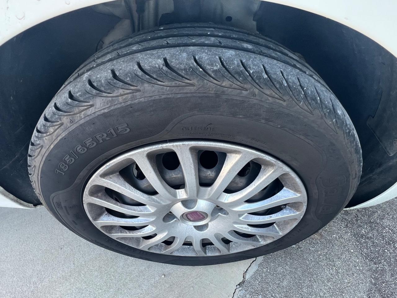 Fiat Punto 1.3 MJT 85 CV 3 porte Lounge