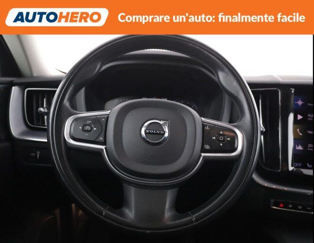 VOLVO XC60 B4 (d) AWD Geartronic Momentum Pro