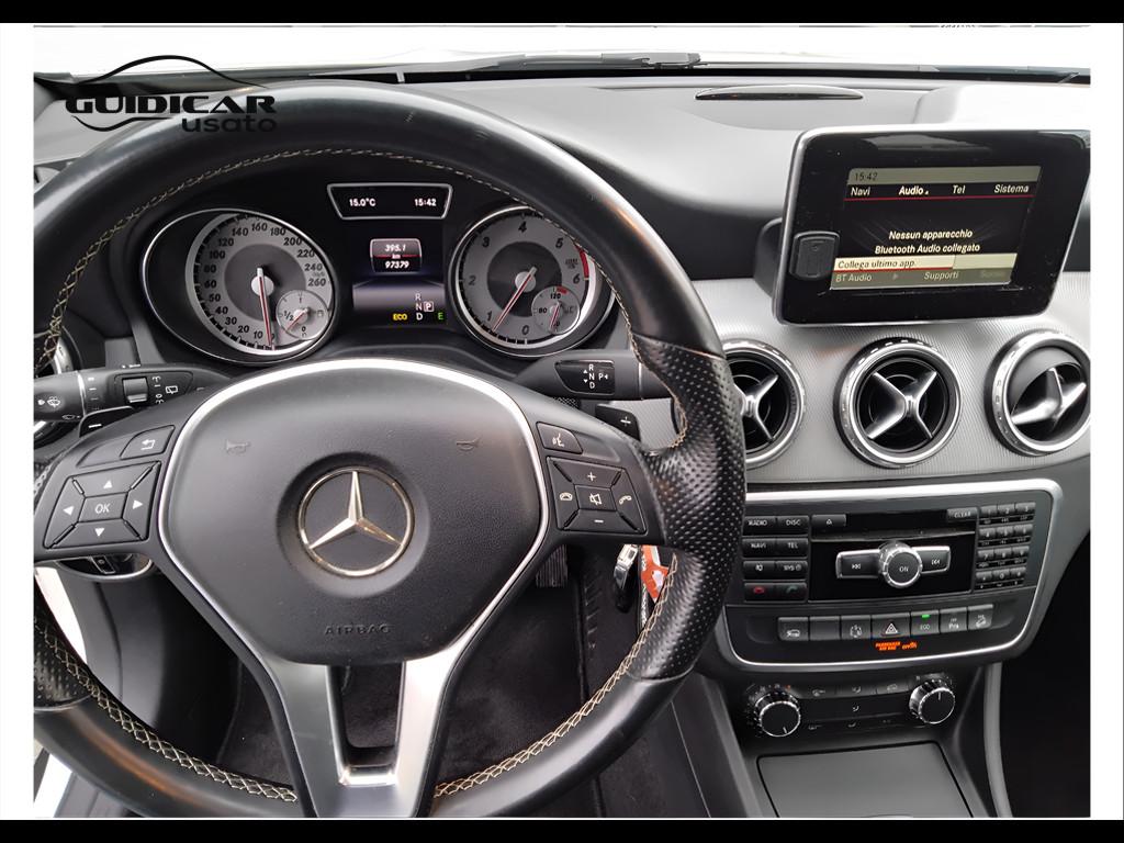 Mercedes-Benz GLA-X156 2014 - GLA 220 d (cdi) Sport 4matic 170cv auto