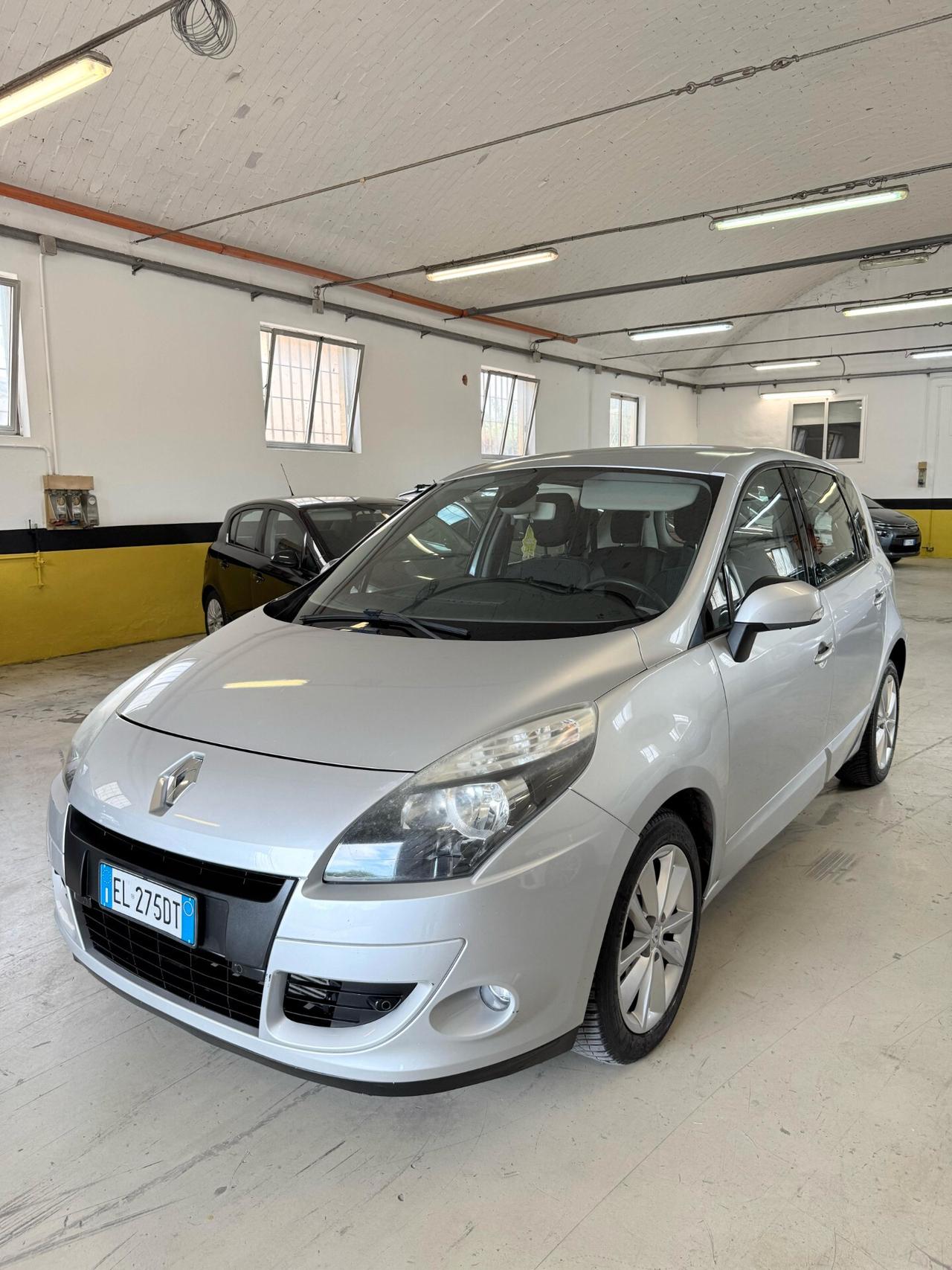Renault Scenic Scénic X-Mod 1.5 dCi 110CV Luxe