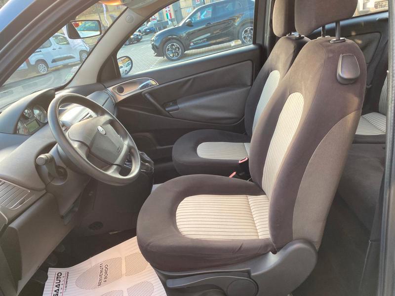 Lancia Ypsilon 3 Porte Ypsilon 1.2 16v Oro