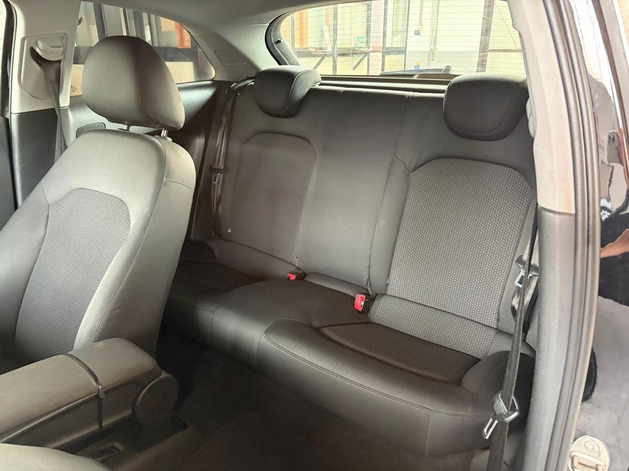 Audi A1 1.6 TDI S line edition plus