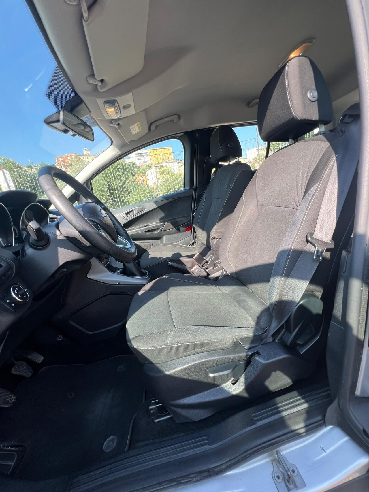 Ford B-Max 1.4 90 CV GPL Titanium X