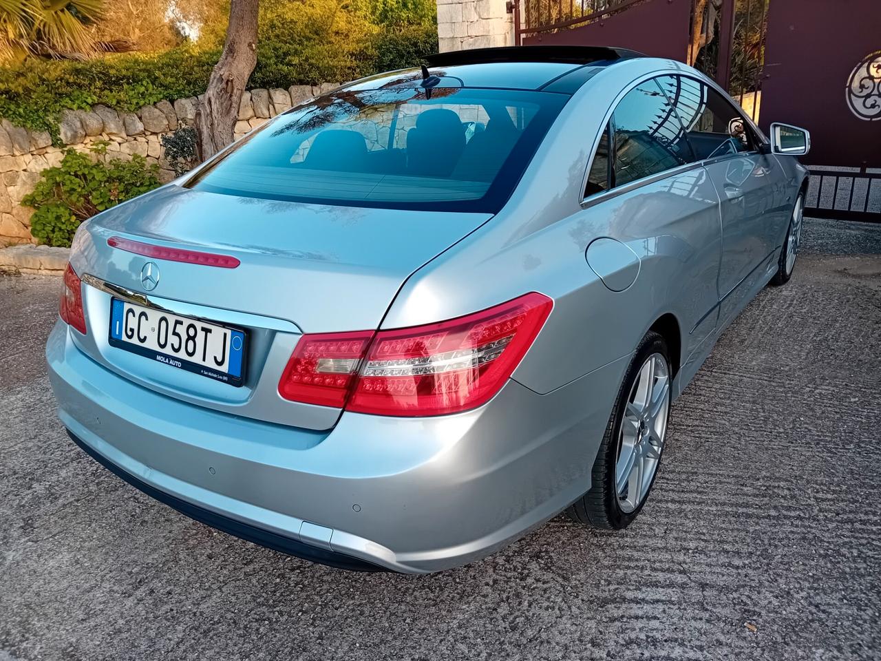 Mercedes-benz E 220 CDI coupé Avantgarde AMG