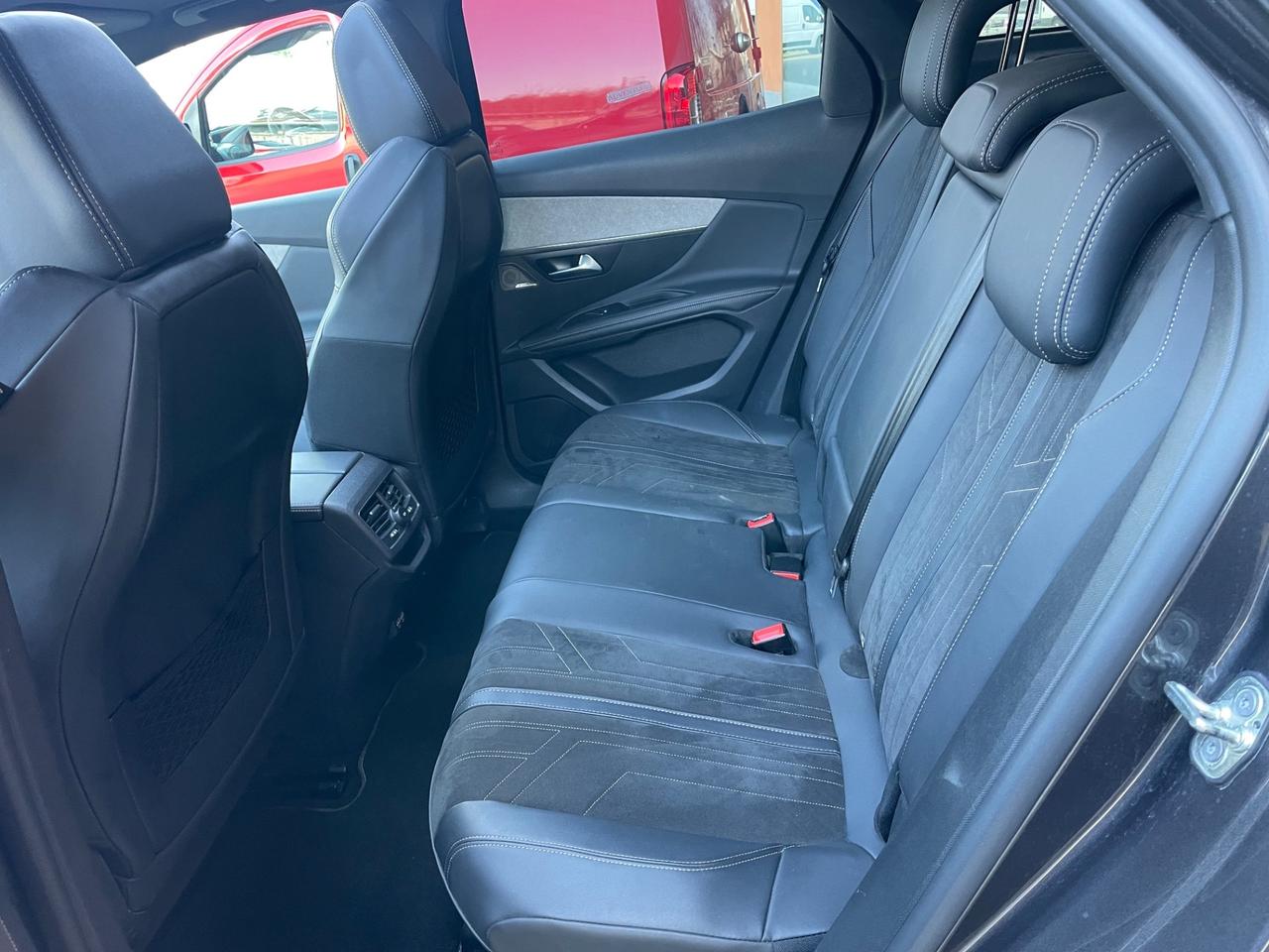 Peugeot 3008 BlueHDi 130 S&S EAT8 GT Tetto Alcantara