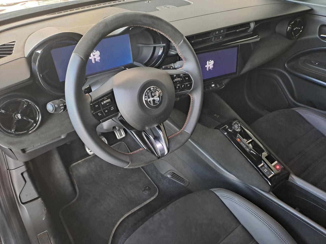 Alfa Romeo Junior 1.2 145 CV Hybrid eDCT6 Q4 Intensa