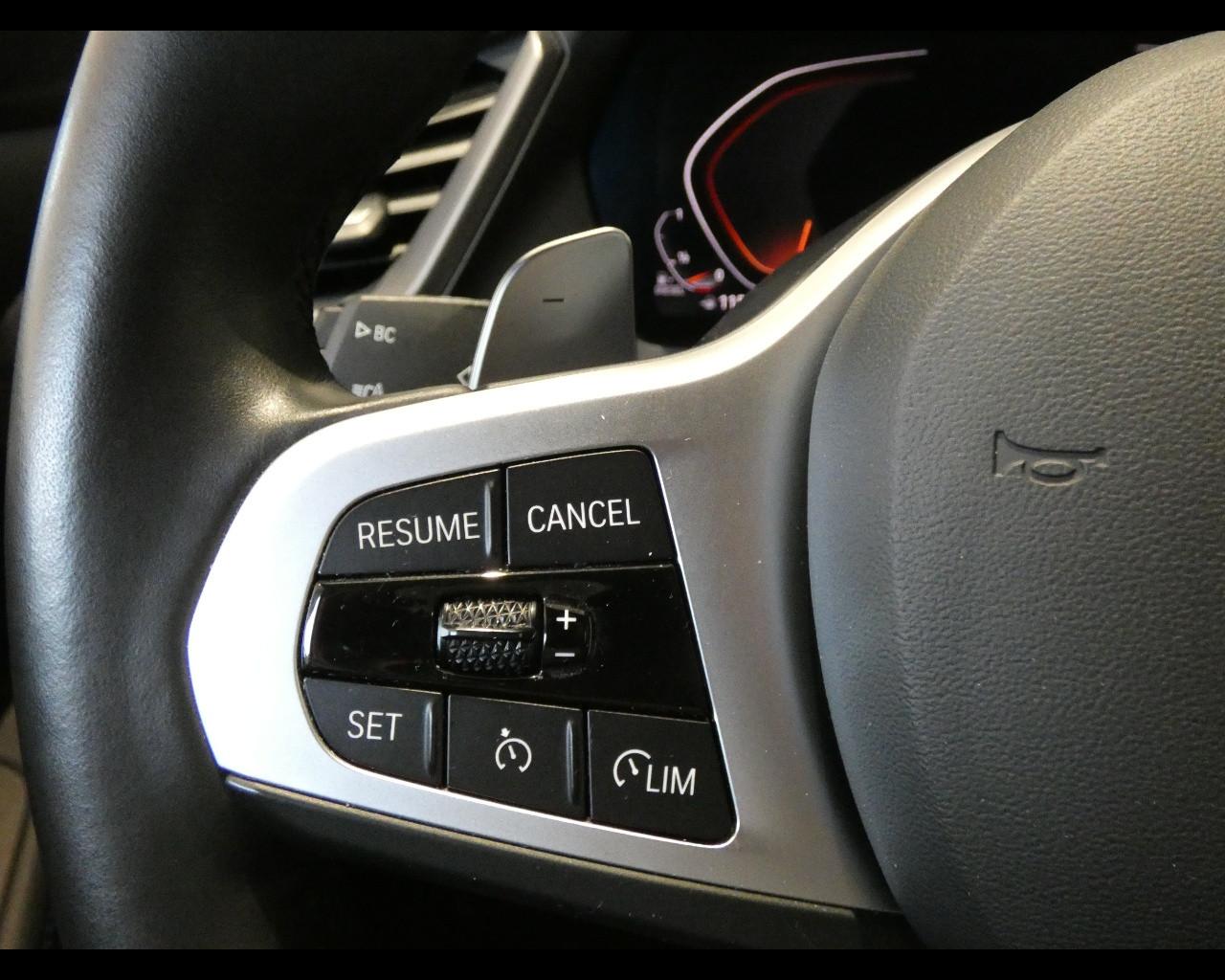 BMW Serie 1 (F40) - 118d 5p. Msport