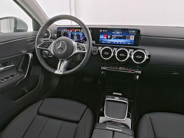 MERCEDES-BENZ A 180 Automatic Progressive Advanced