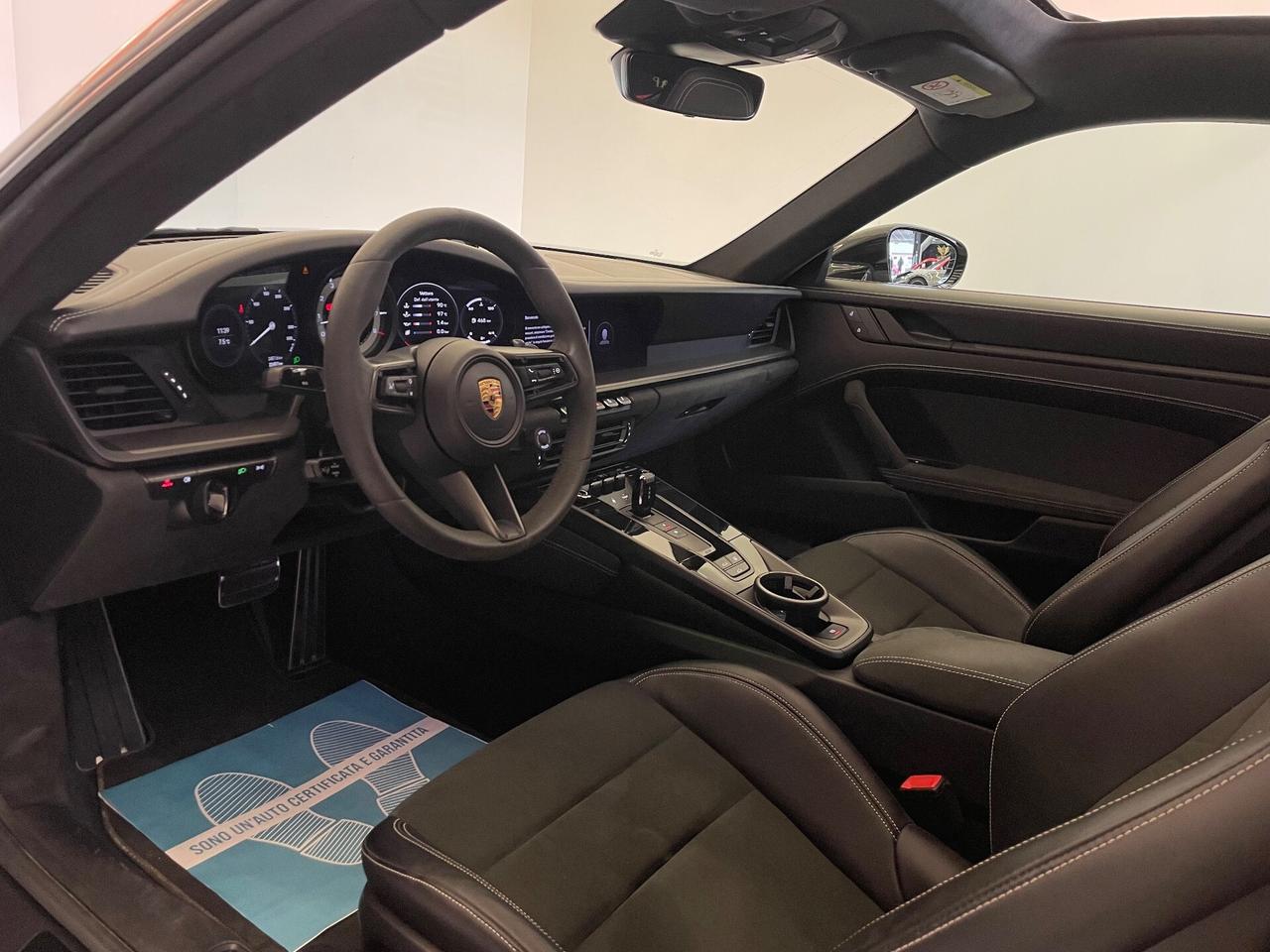 Porsche 911 Carrera 4 GTS