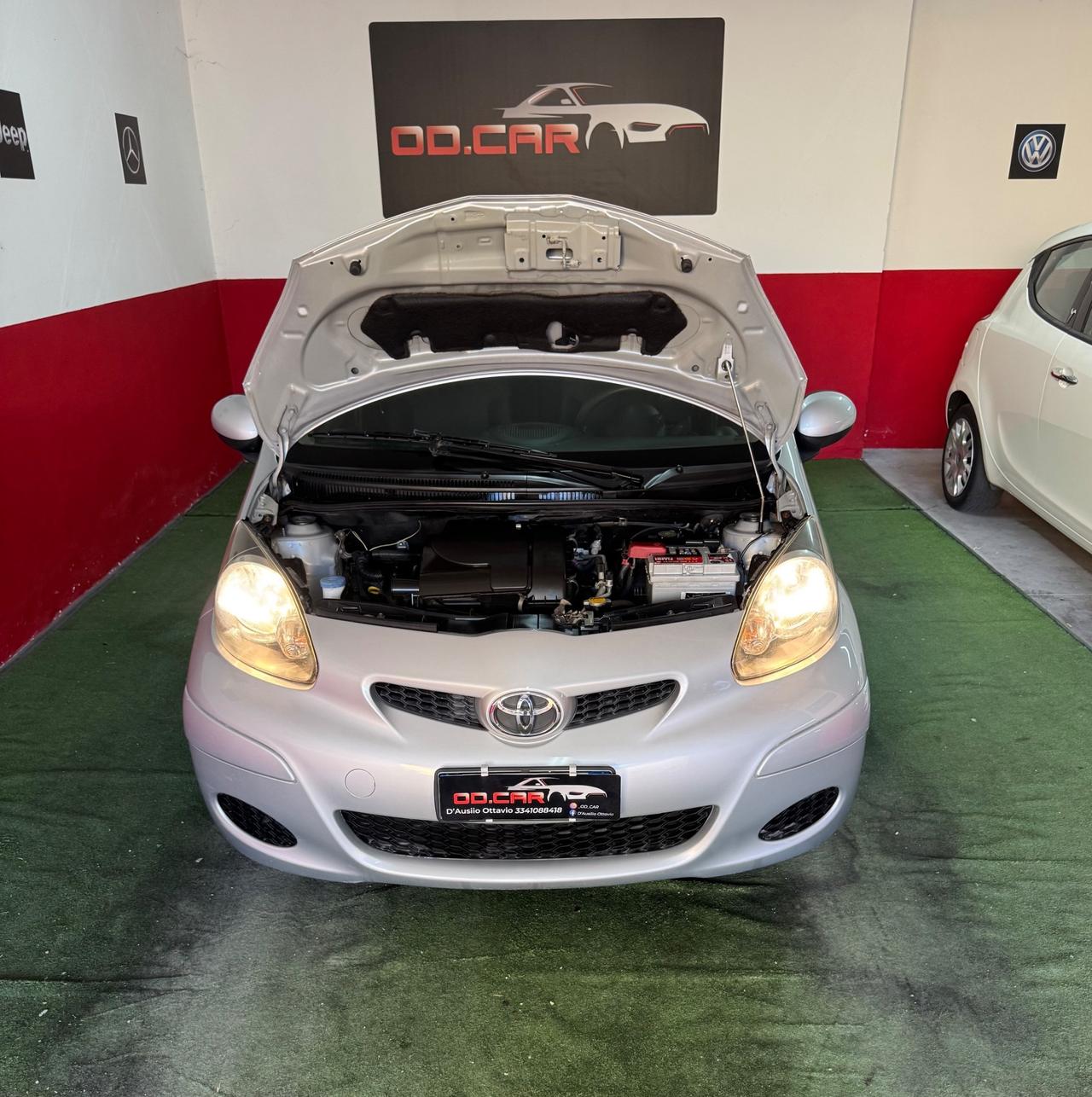 Toyota Aygo 1.0 12V VVT-i 5 porte Sol