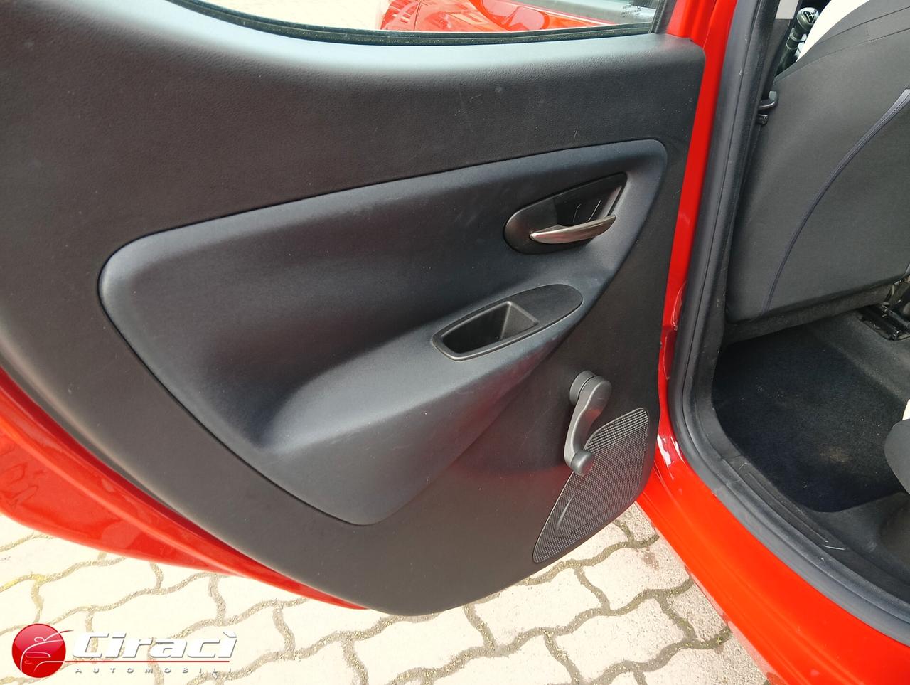 Lancia Ypsilon 1.2 69 CV 5p GPL Gold