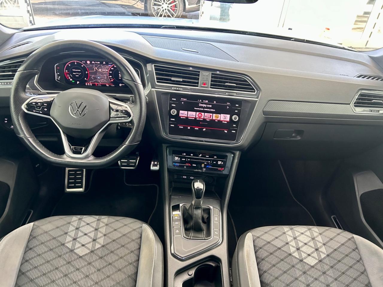 VW Tiguan 2.0 150 CV DSG R-Line FINANZIABILE