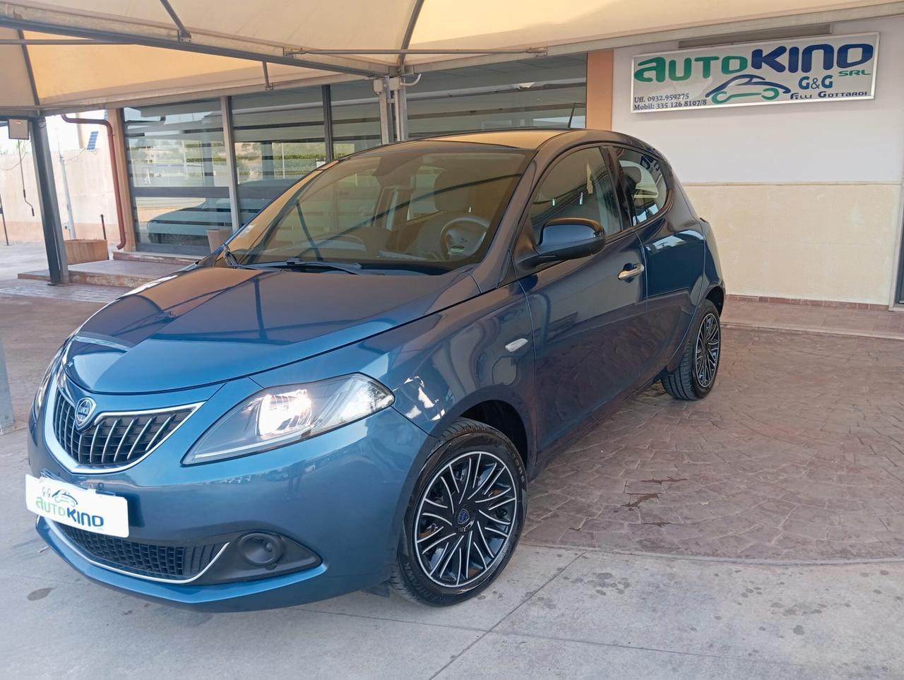 Lancia Ypsilon 1.0 FireFly 5 porte S&S Hybrid Silver Plus