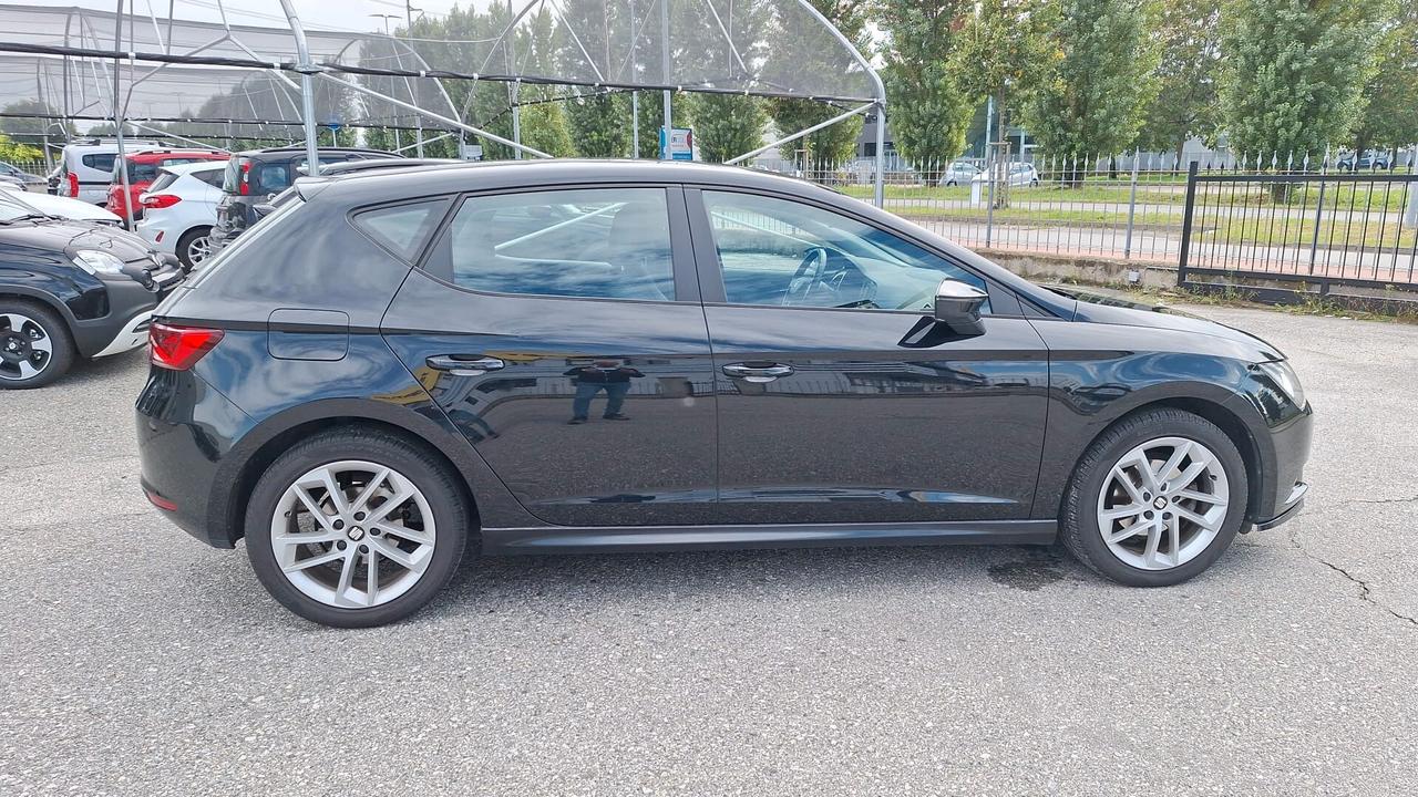 Seat Leon 1.6 TDI 105 CV 5p. Style NAVIGATORE!!!