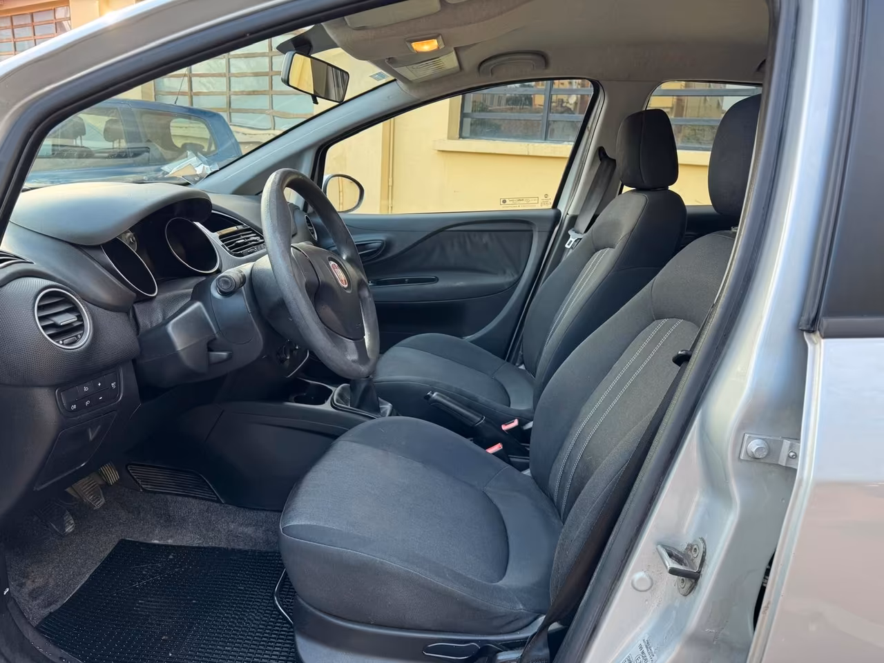 Fiat Punto Anno 2015 1.4 Benz/Metano 8V 5 porte