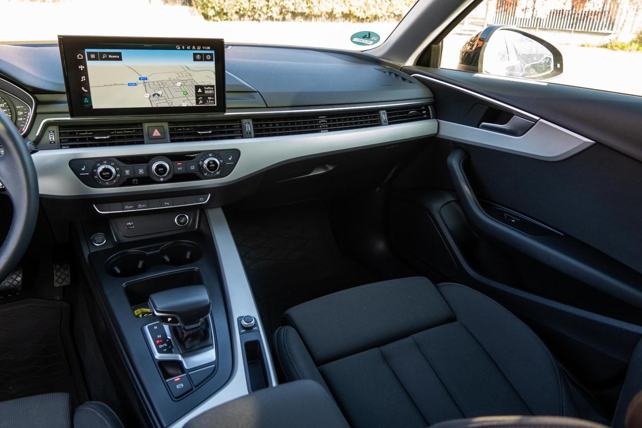 Audi A4 Avant 35 TDI Hybrid 163CV S Tronic MHEV - 2024