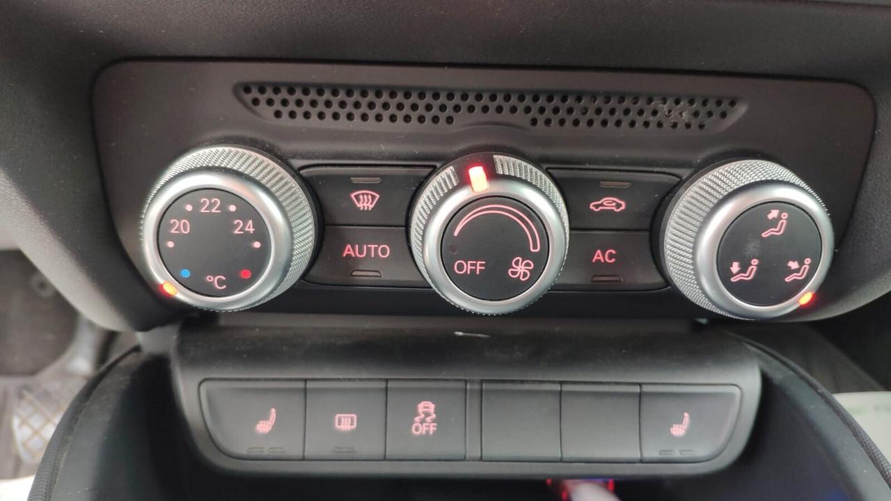 Audi A1 1.6 90 CV C. Manuale