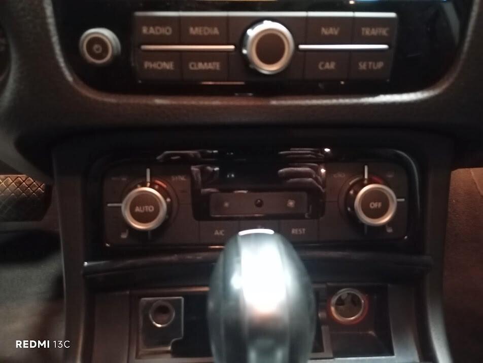 VOLKSWAGEN TOUAREG DEL 2014 4X4 AUTOMATICA 250 CV