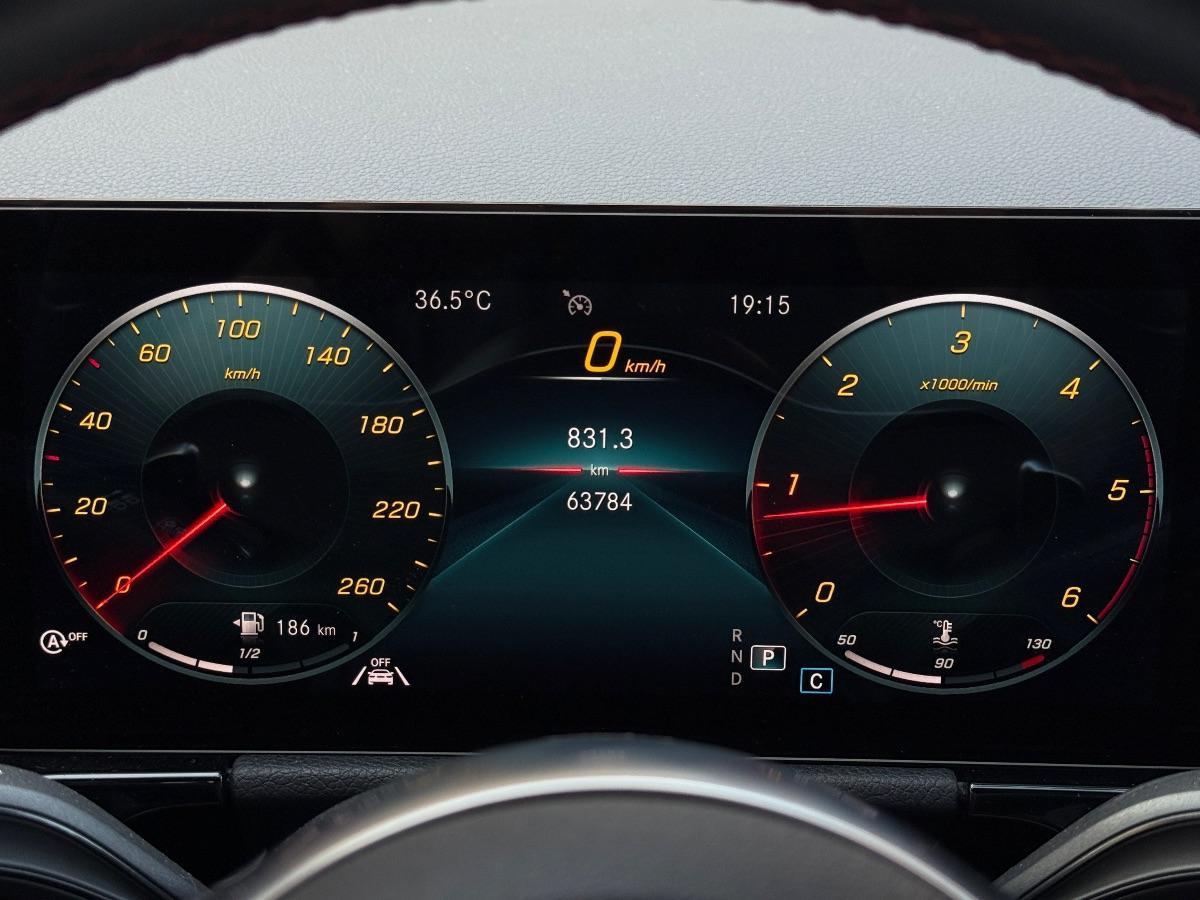 Mercedes GLA 200d Premium AMG Night Edition 150CV