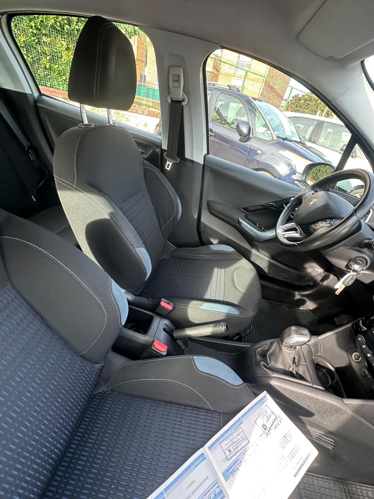 Peugeot 208 1.4 HDi 68 CV 5 porte Active