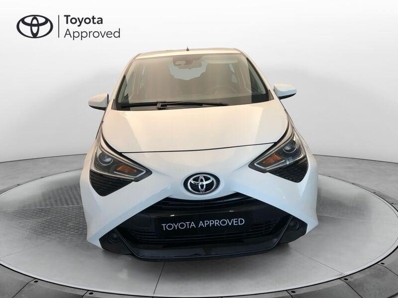 Toyota Aygo Aygo Connect 1.0 VVT-i 72 CV 5 porte x-play