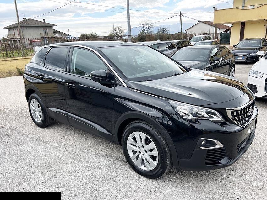 PEUGEOT 3008 1.2 benzina NAVI-AUTOMATICA